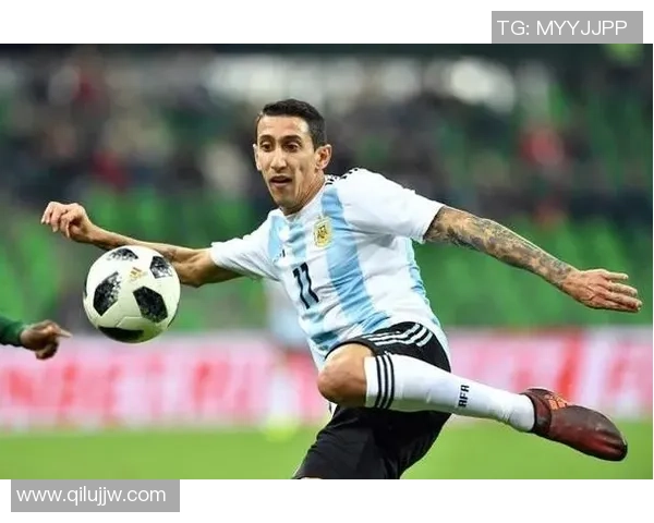 极限四选一足球球星挑战赛：谁能脱颖而出，成就传奇之路